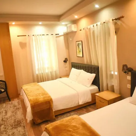 Bujtina Bicolli Hotel Korce