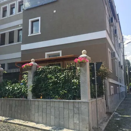 Bujtina Bicolli Otel Görice