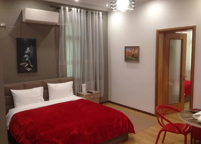 Hotel Bujtina Bicolli *