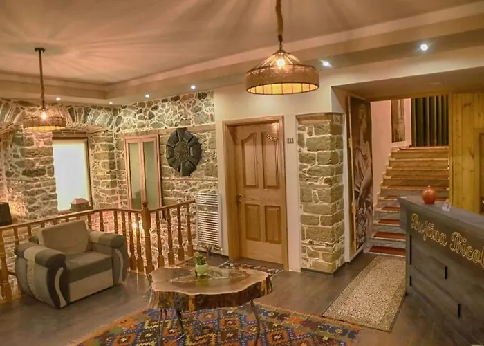 Bujtina Bicolli Hotel