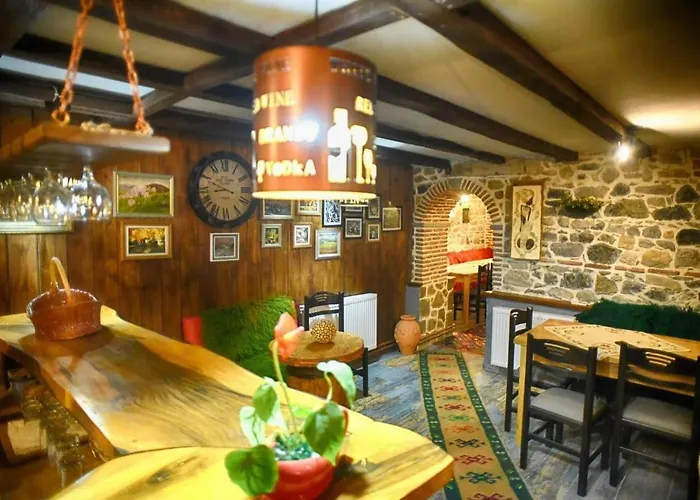Bujtina Bicolli Hotel Korcza